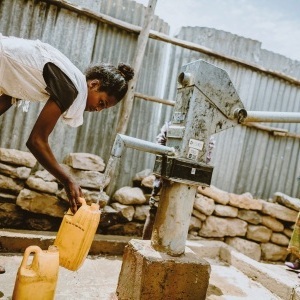 Brunnen zur Wasserversorgung (Foto: Neven Subotic Stiftung)