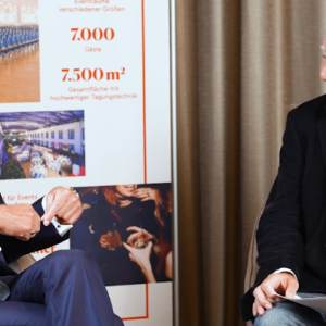 Preisträger Henry Maske (links) im Gespräch mit dem VDS-Ehrenpräsidenten Erich Laaser (Foto: VDS)